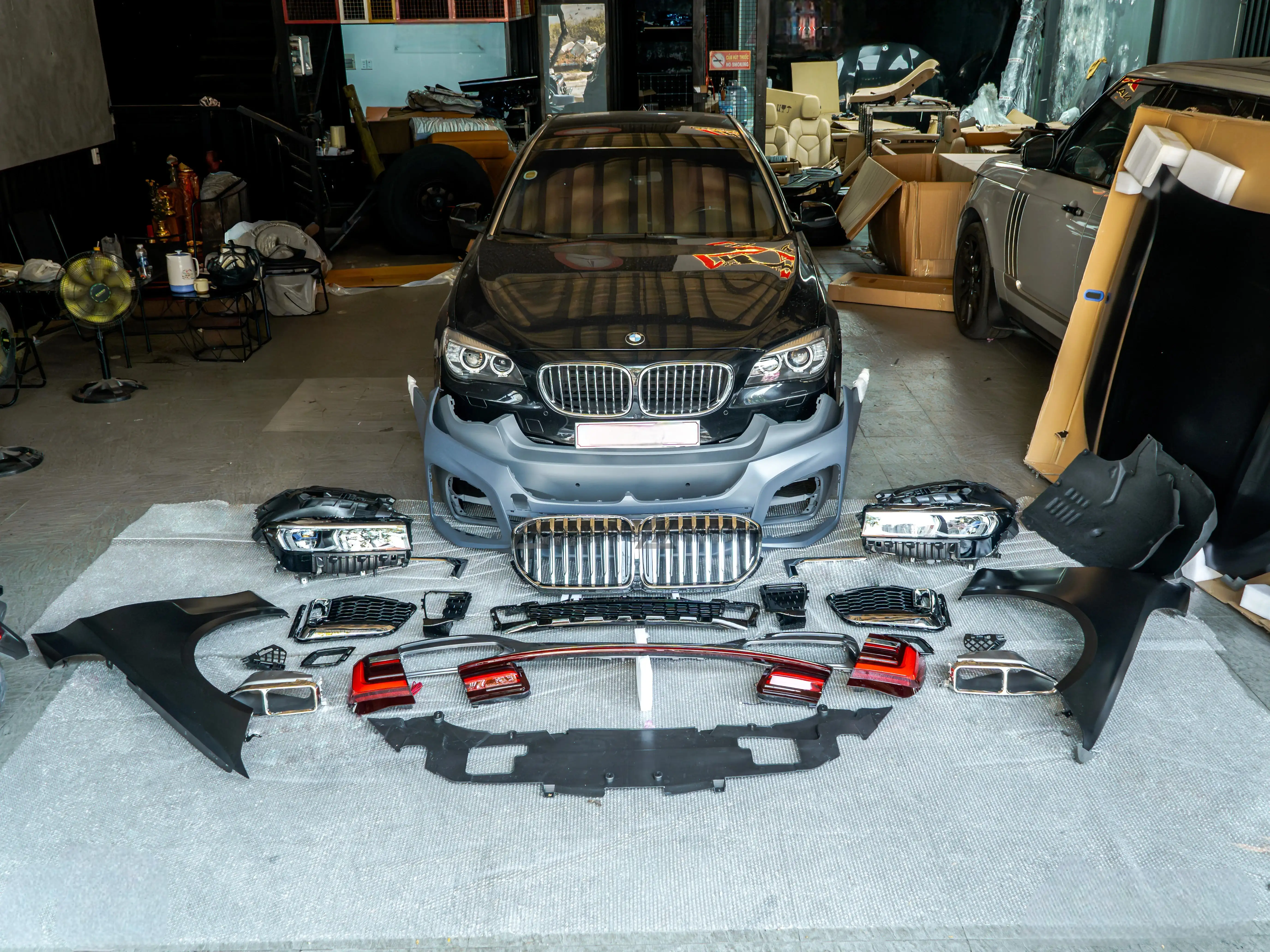 Nâng cấp xe BMW F02, Up Body G12 – Nâng Đời Ngoại Hình Series 7