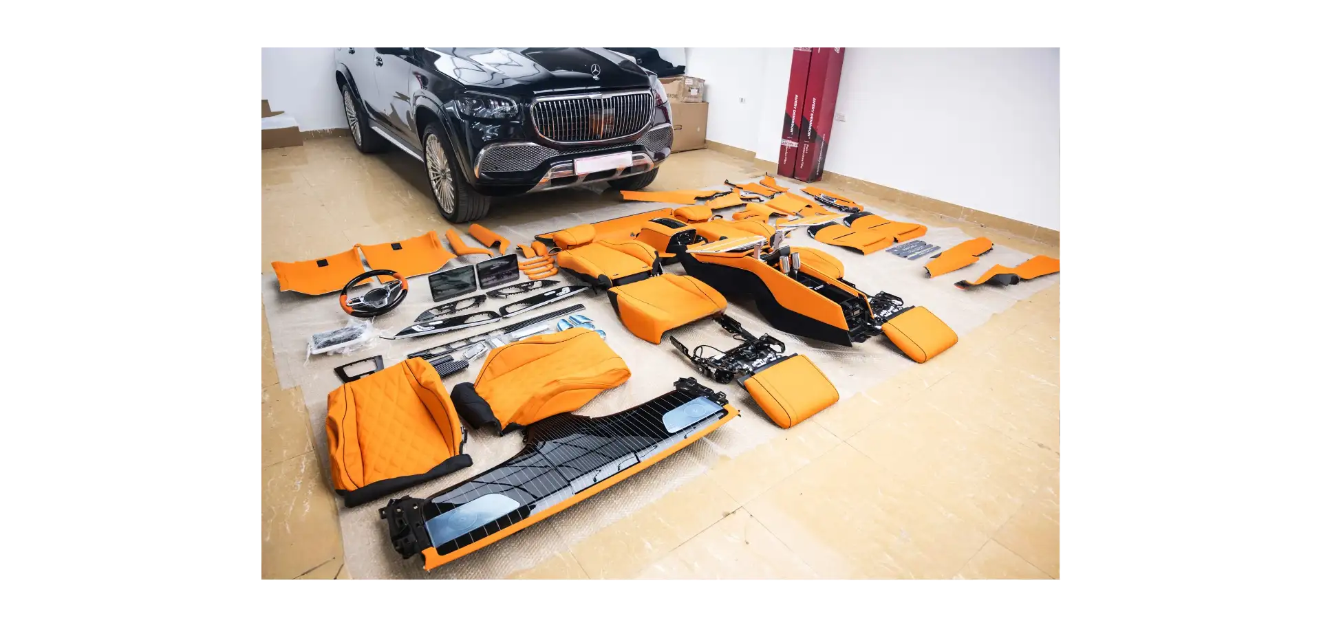Nâng cấp Mercedes GLS450, Lắp Nội Thất Maybach 4 Ghế Cam Hermes, Bậc Điện