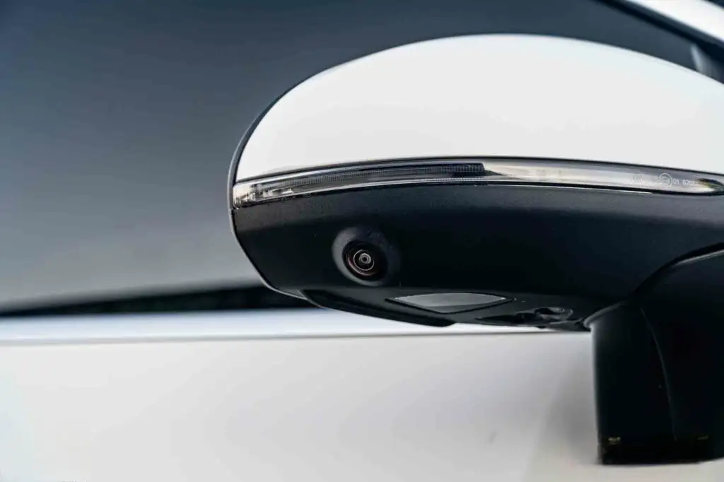Nâng cấp xe Mercedes-Benz GLC 200 2025, nâng cấp hệ thống camera 360