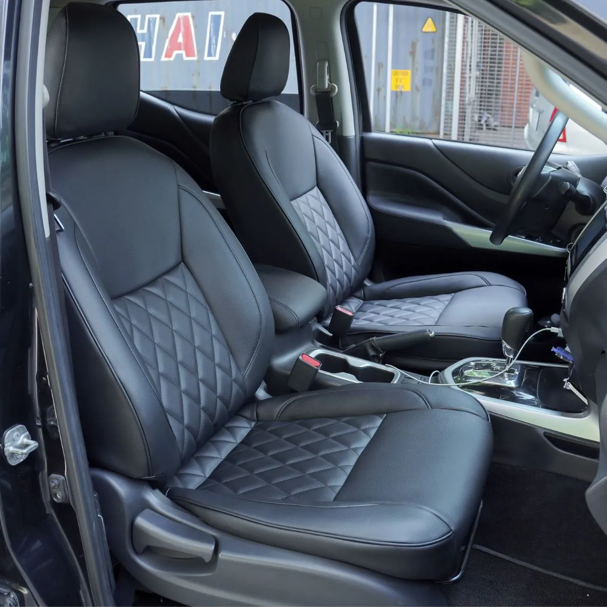 BỌC GHẾ DA NISSAN NAVARA 2015