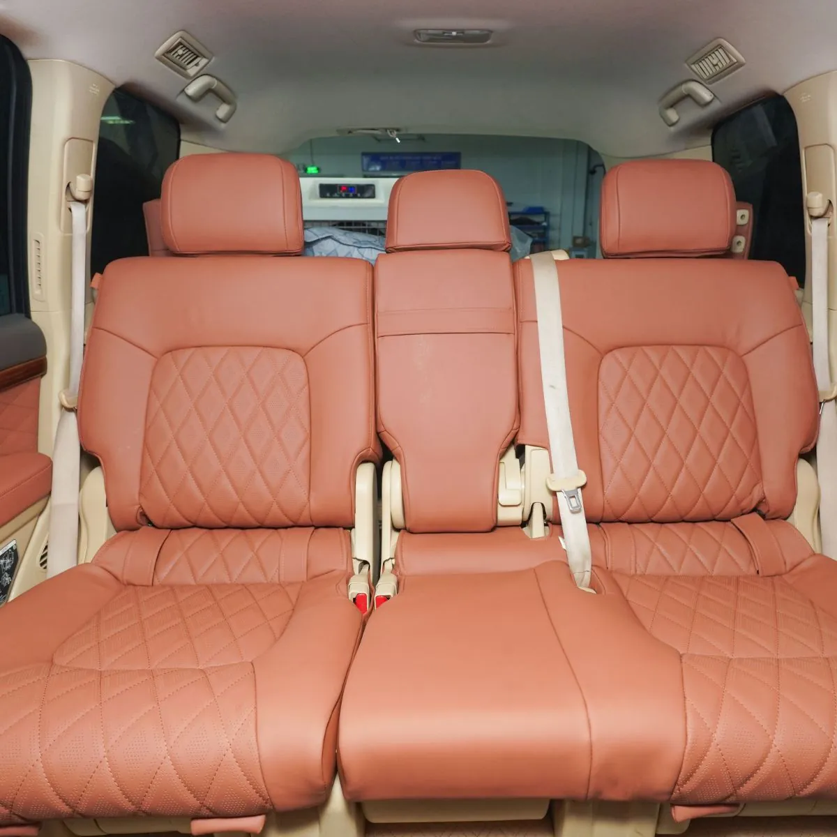 BỌC GHẾ DA TOYOTA LAND CRUISER V8 2015