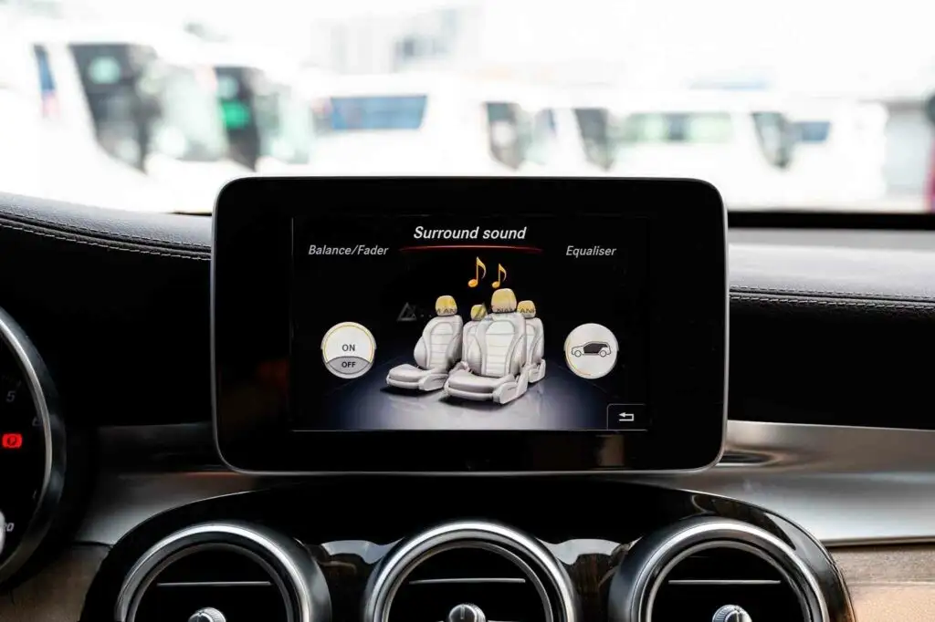 Nâng cấp xe Mercedes-Benz GLC 2016, nâng cấp loa Burmerster 13 loa